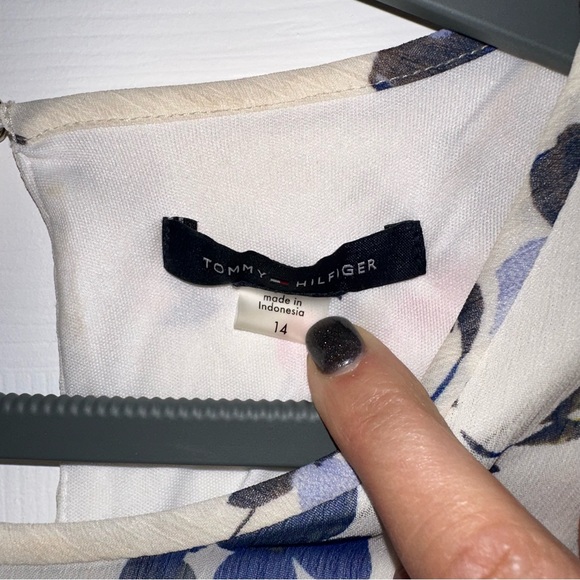 Tommy Hilfiger sleeveless slight hi low dress size 14 - Picture 7 of 7